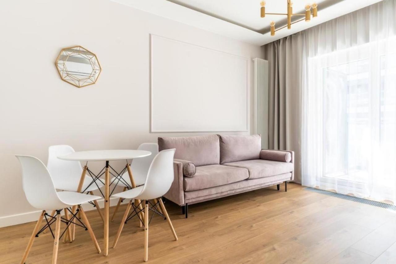 Apartament Mennica Residence - Golden Apartments - Comfortable And Stylish Варшава Экстерьер фото