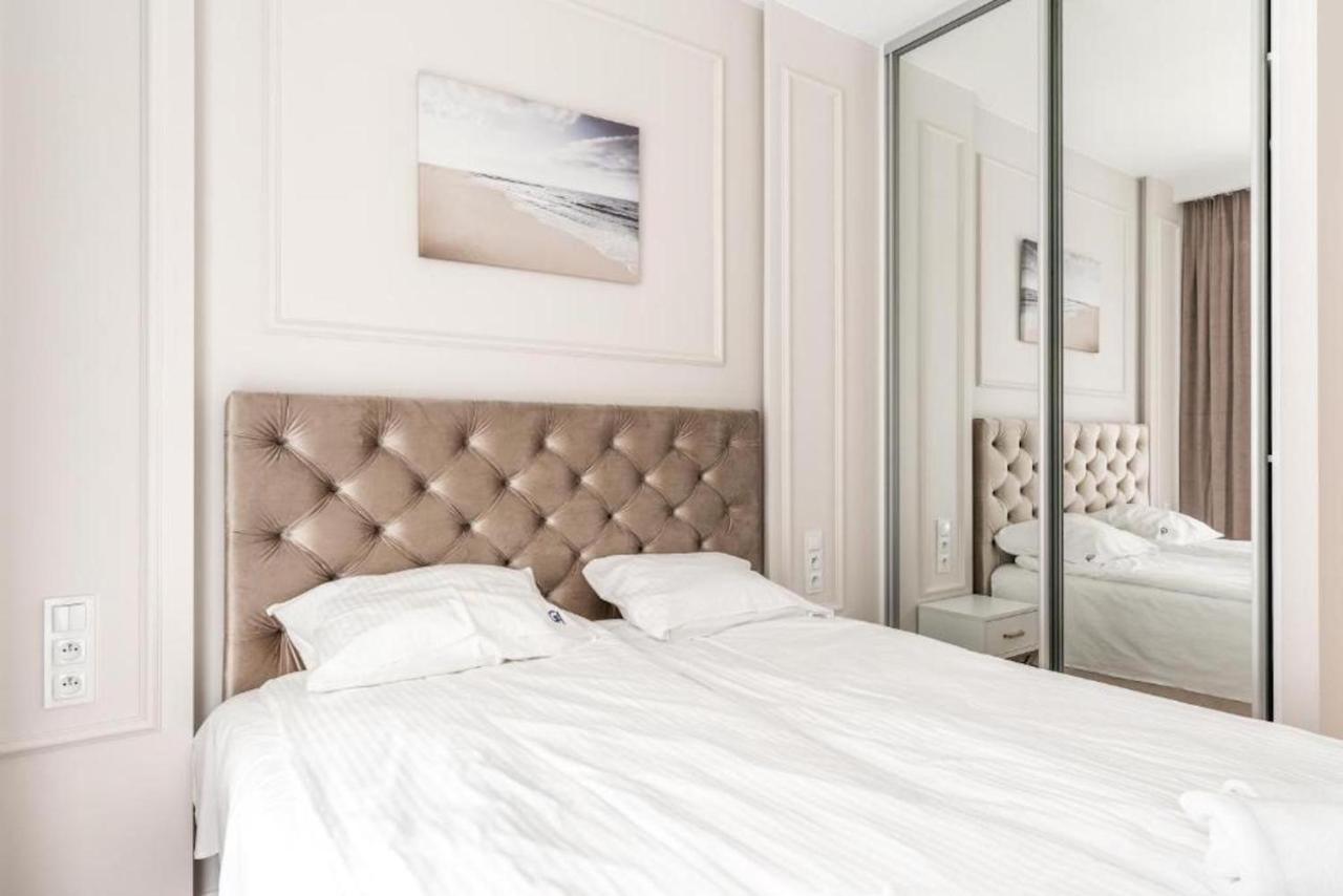 Apartament Mennica Residence - Golden Apartments - Comfortable And Stylish Варшава Экстерьер фото